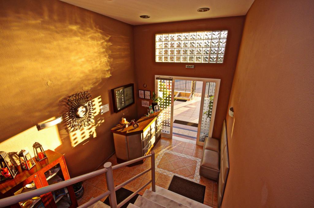 John & Eve Hotel Paralía エクステリア 写真