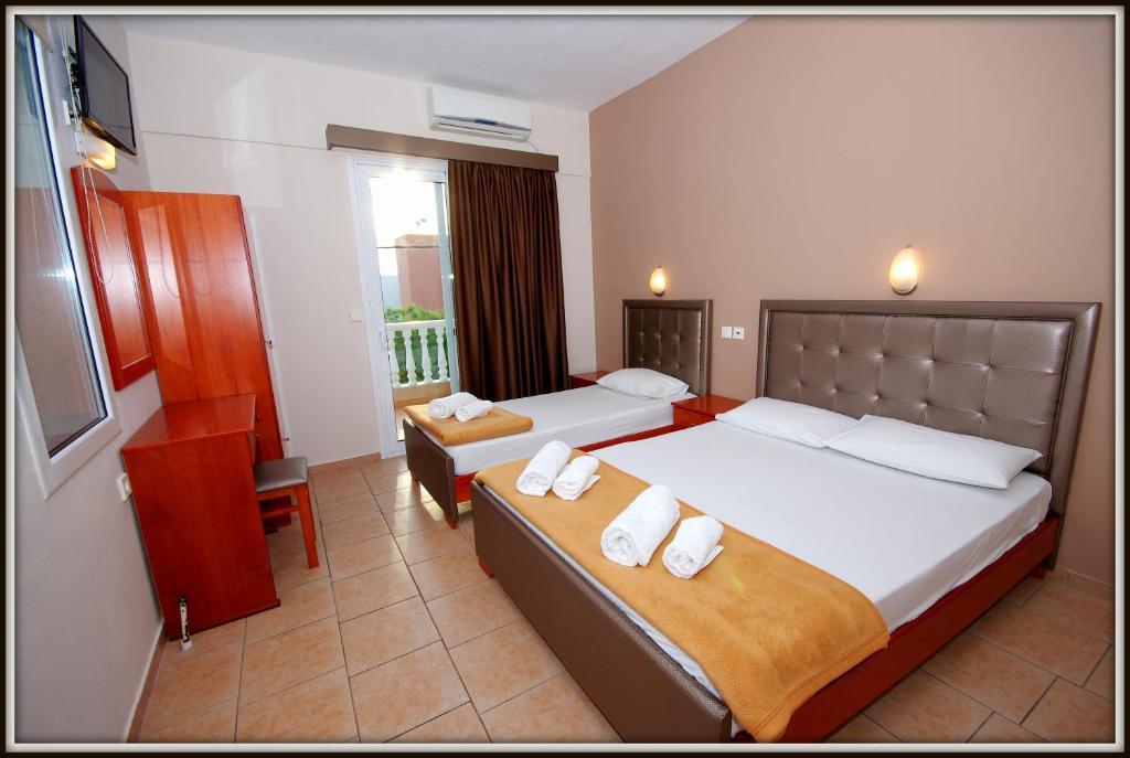 John & Eve Hotel Paralía 部屋 写真